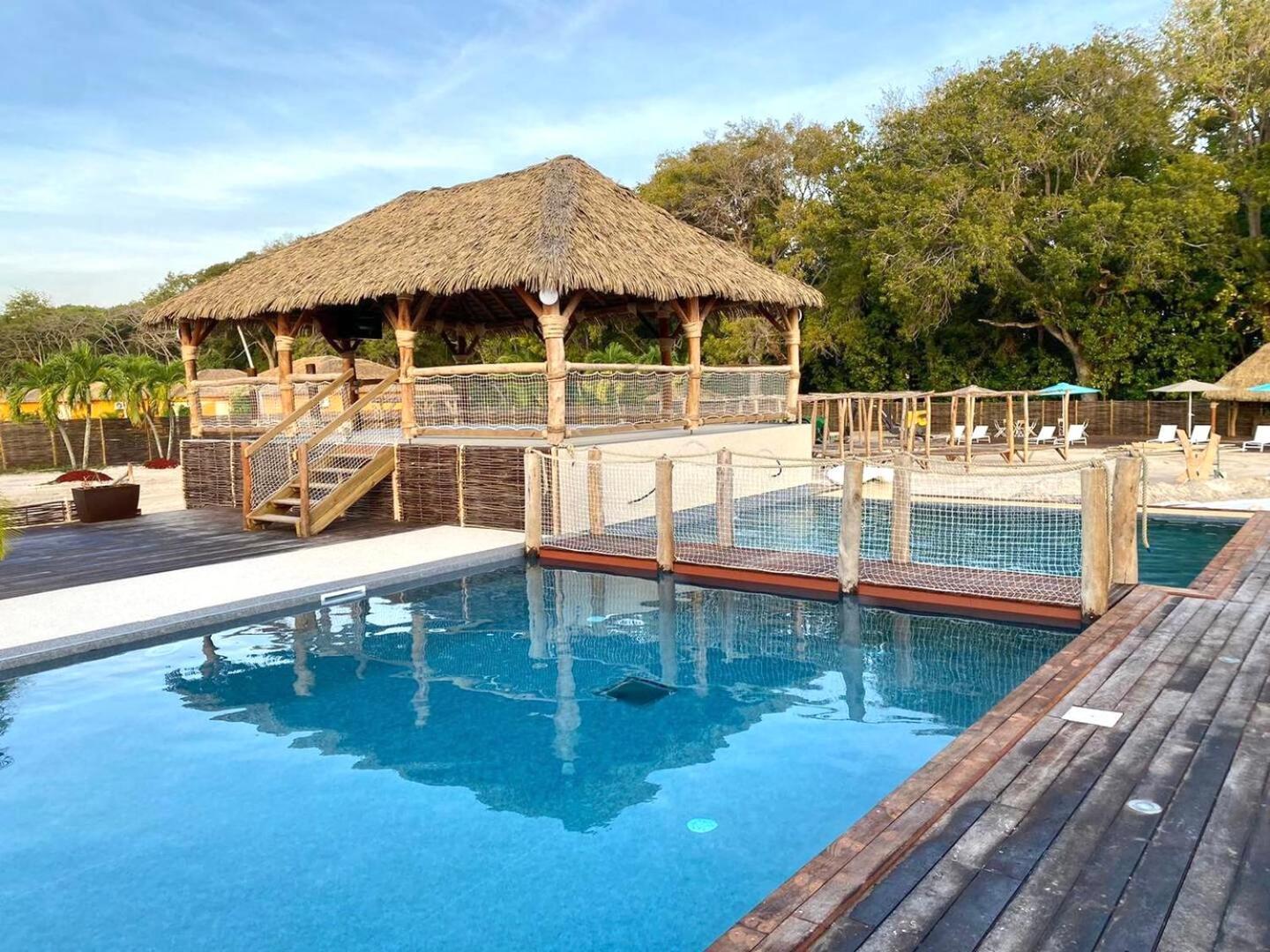 Bungalow La Kawannaise - Piscine, Terrasse, Plage Grand-Bourg  Exteriér fotografie
